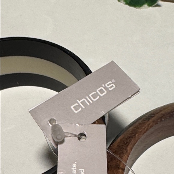 Chico's Black, Cream & Wood Inlay Bangle Set. (BR222) - Picture 13 of 14